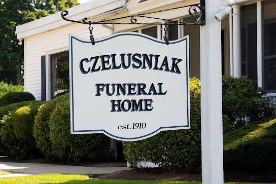 Czelusniak Funeral Home gallery image 3
